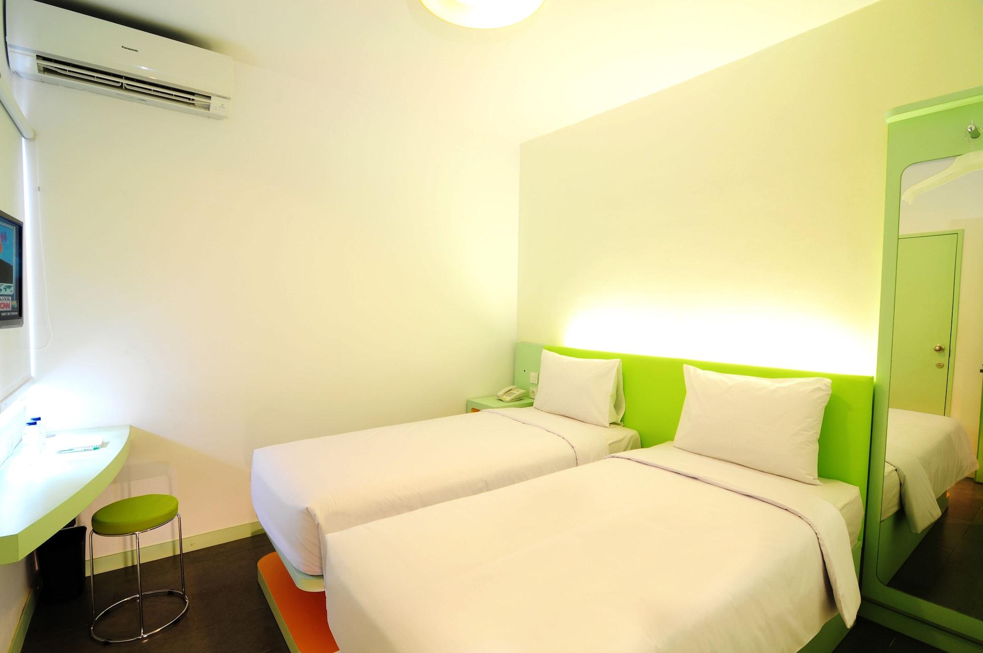 Swift Inn Aeropolis Airport Тангеранг Екстериор снимка