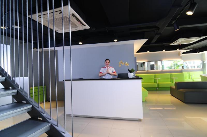 Swift Inn Aeropolis Airport Тангеранг Екстериор снимка